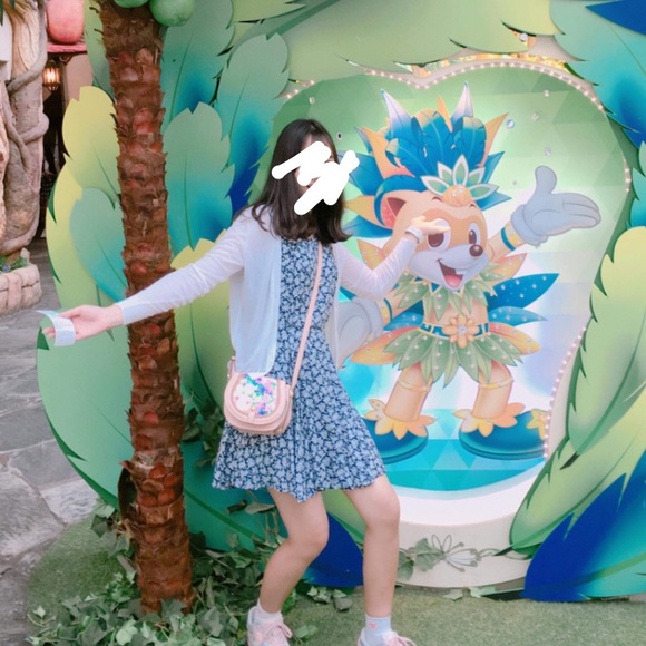 Dress - Picture 2 of 3